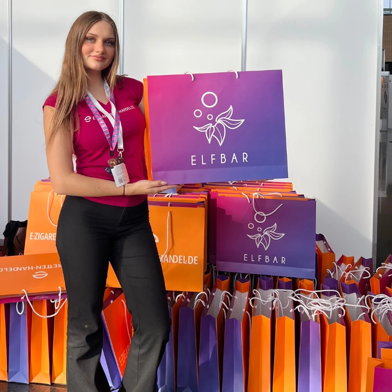 Hostess Ilona