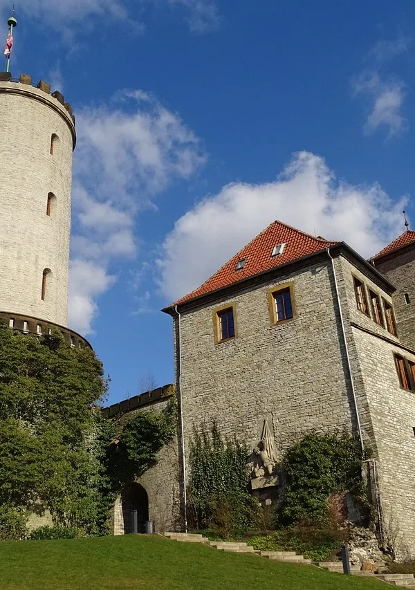 Burghof der Sparrenburg in Bielefeld