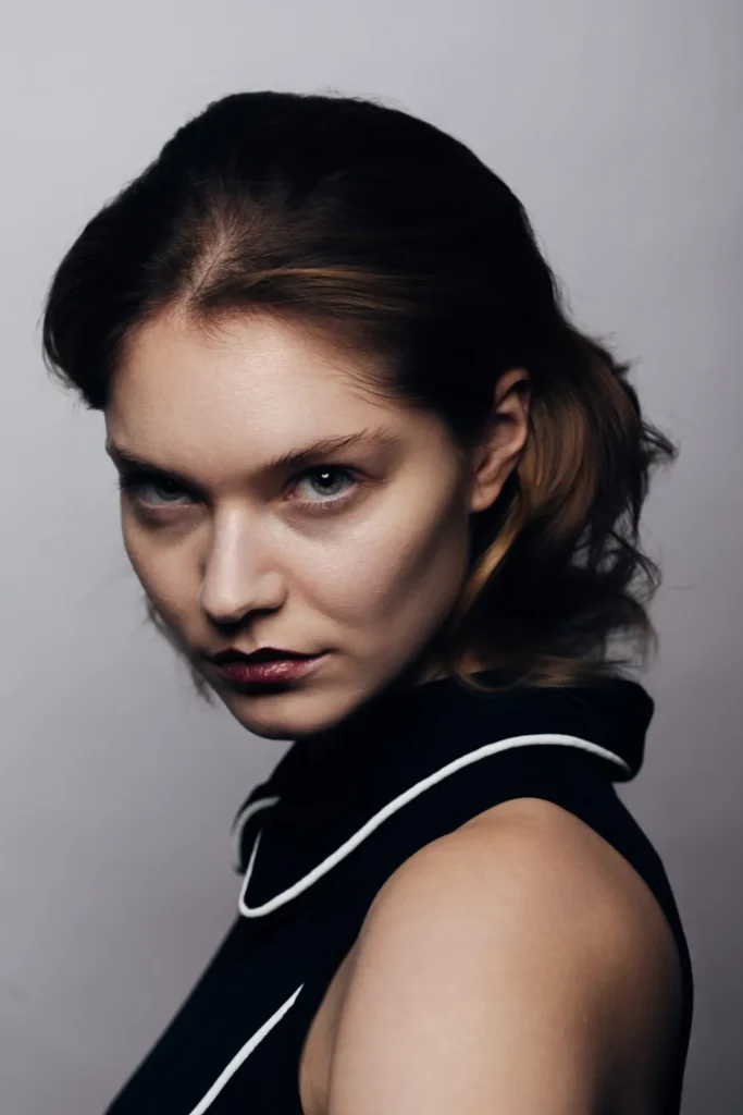 Model-Portrait im Studio – Lunéve Agency